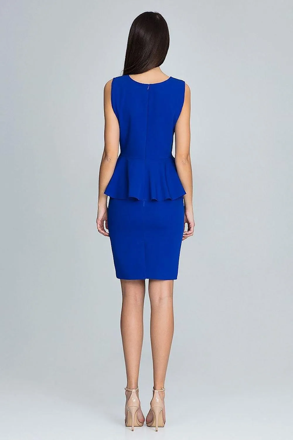 Chic Frill-Embellished Ensemble for Trendsetting Women
