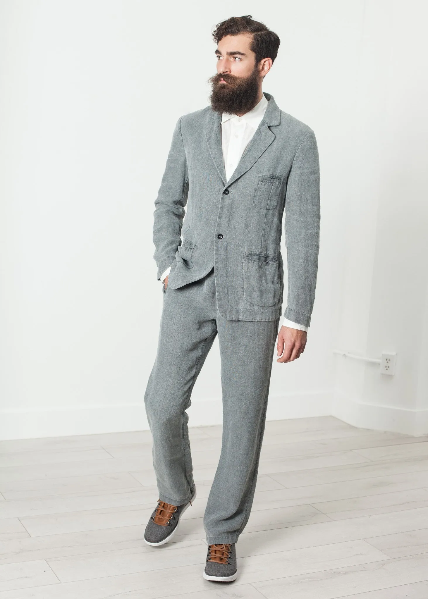 Riga Jacket in Tar -UEB